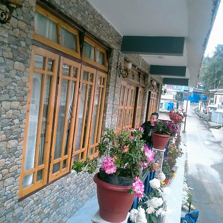 Ajit Homestay, Darjeeling ดาร์จีลิง ภายนอก รูปภาพ