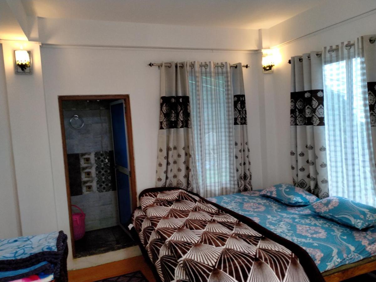 Ajit Homestay, Darjeeling ดาร์จีลิง ภายนอก รูปภาพ