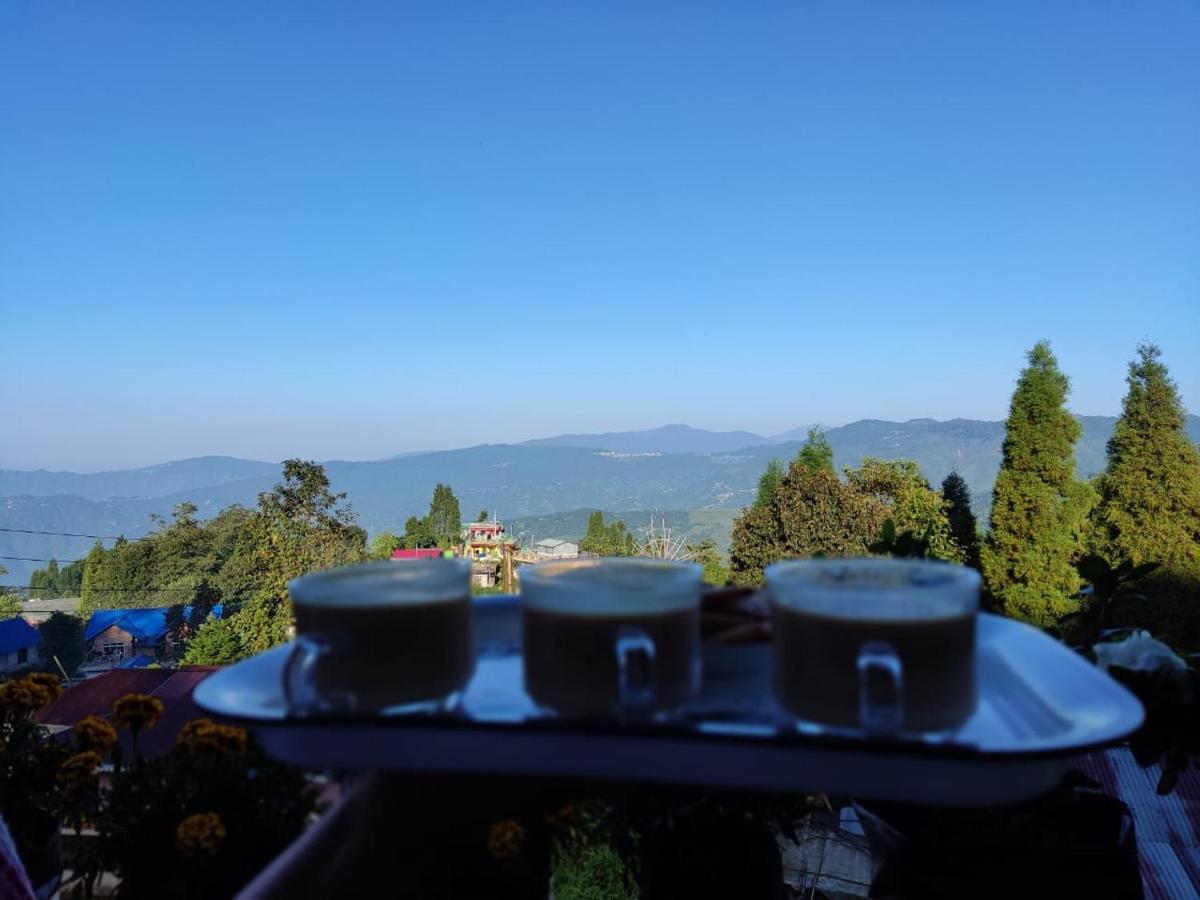 Ajit Homestay, Darjeeling ดาร์จีลิง ภายนอก รูปภาพ
