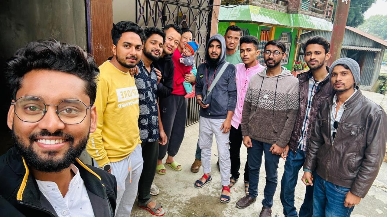 Ajit Homestay, Darjeeling ดาร์จีลิง ภายนอก รูปภาพ